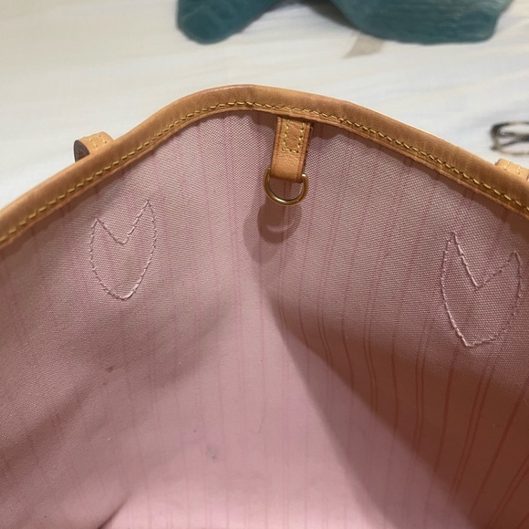 Louis Vuitton Tan and Cream Checkered Tote - Picture 10 of 16